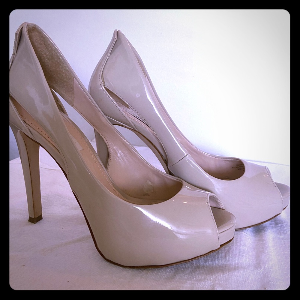 Heels peep toes shoes